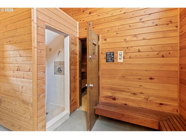 205 S 54TH St 76, Springfield, OR 97478