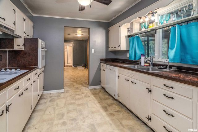 170 MELODY Lane, Murphysboro, IL 62966