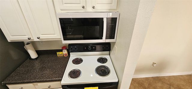 2001 NW 96th Terrace 10 F, Pembroke Pines, FL 33024