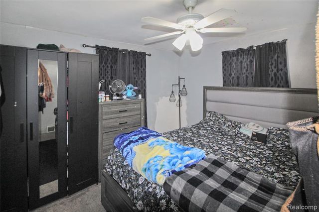 16714 Melba Jean Street, Southgate, MI 48195