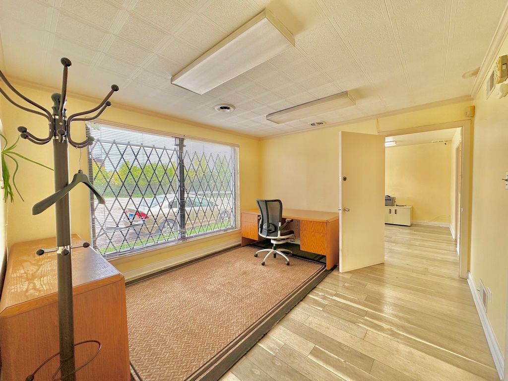 9105 Belden Avenue, Franklin Park, IL 60131 — photo 4