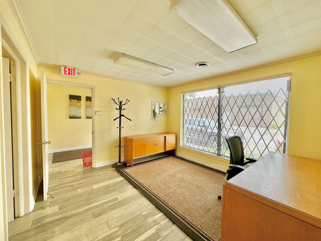 9105 Belden Avenue, Franklin Park, IL 60131 — photo 5