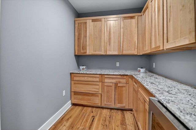 6003 Midwood Avenue, Monona, WI 53716