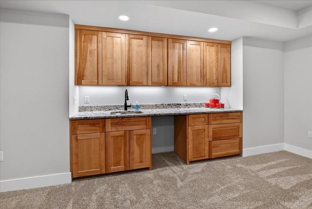 6003 Midwood Avenue, Monona, WI 53716