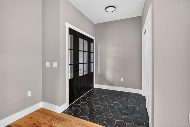 6003 Midwood Avenue, Monona, WI 53716