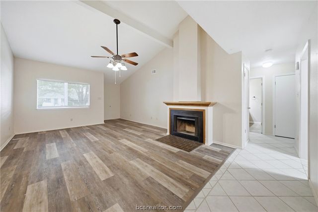 2100 Windsor Drive 13, Bryan, TX 77802
