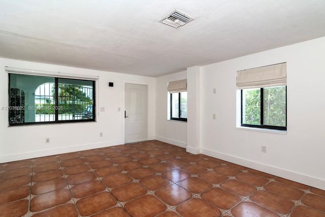 2729 SW 67th Avenue 1, Miami, FL 33155