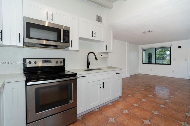2729 SW 67th Avenue 1, Miami, FL 33155