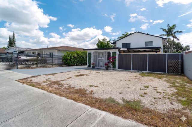 2729 SW 67th Avenue 1, Miami, FL 33155