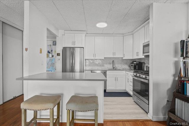 3220 Fairfield Avenue 4D, Bronx, NY 10463