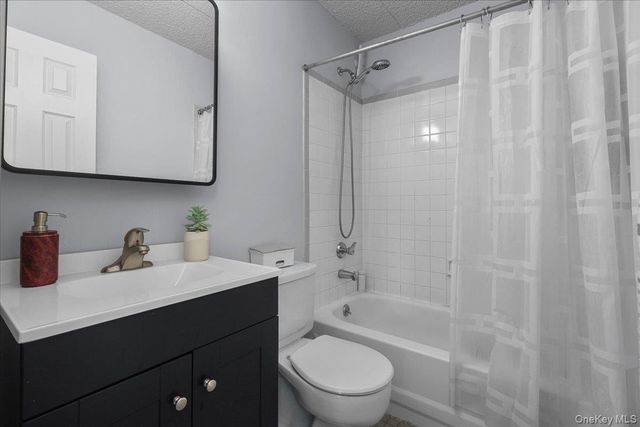 3220 Fairfield Avenue 4D, Bronx, NY 10463