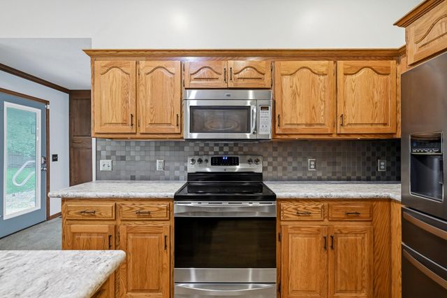 2383 W Buena Vista Street, Springfield, MO 65810