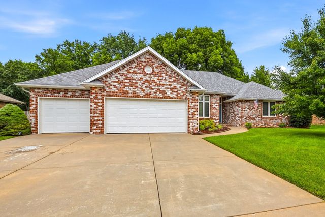 2383 W Buena Vista Street, Springfield, MO 65810