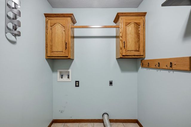 2383 W Buena Vista Street, Springfield, MO 65810