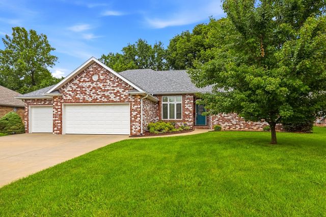 2383 W Buena Vista Street, Springfield, MO 65810