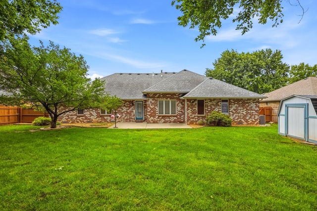 2383 W Buena Vista Street, Springfield, MO 65810