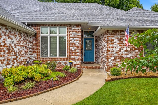 2383 W Buena Vista Street, Springfield, MO 65810