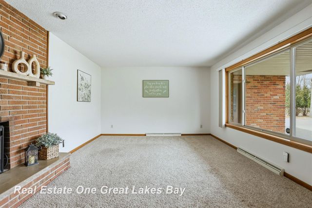 7205 Trinklein Road, Saginaw, MI 48609