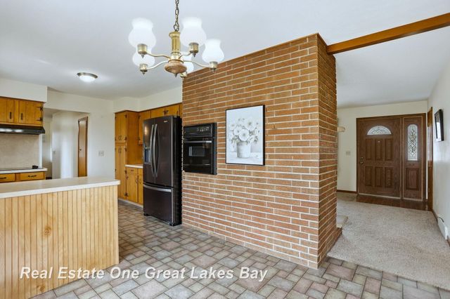 7205 Trinklein Road, Saginaw, MI 48609