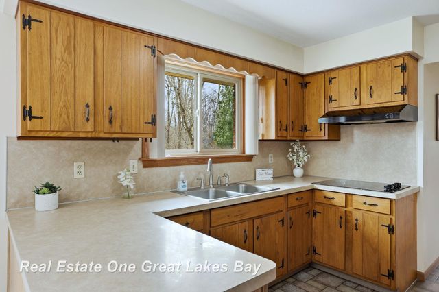 7205 Trinklein Road, Saginaw, MI 48609