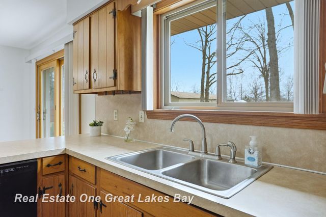 7205 Trinklein Road, Saginaw, MI 48609