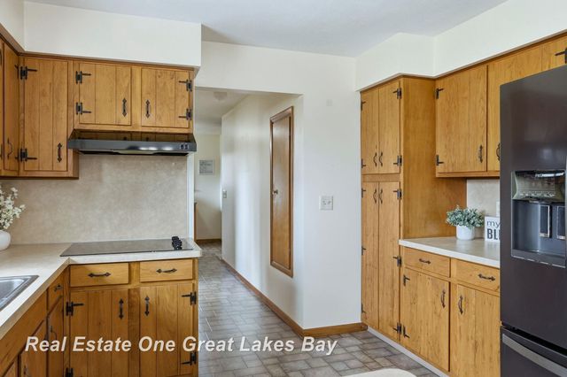 7205 Trinklein Road, Saginaw, MI 48609