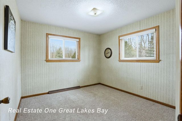 7205 Trinklein Road, Saginaw, MI 48609