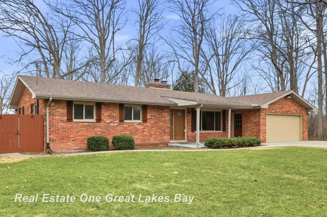 7205 Trinklein Road, Saginaw, MI 48609