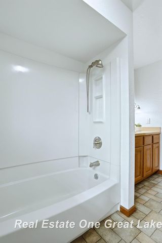 7205 Trinklein Road, Saginaw, MI 48609