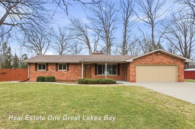 7205 Trinklein Road, Saginaw, MI 48609