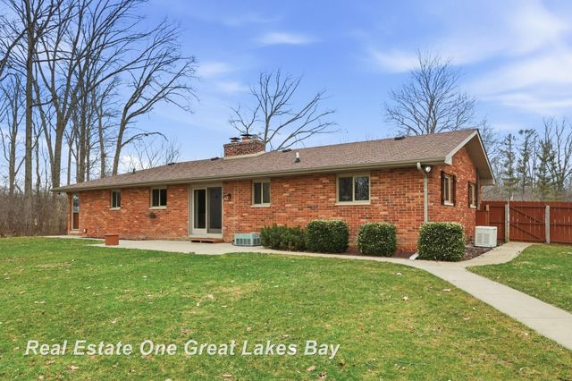 7205 Trinklein Road, Saginaw, MI 48609