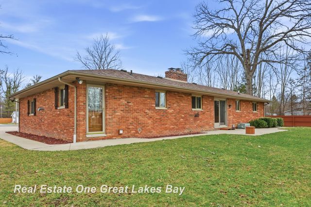 7205 Trinklein Road, Saginaw, MI 48609