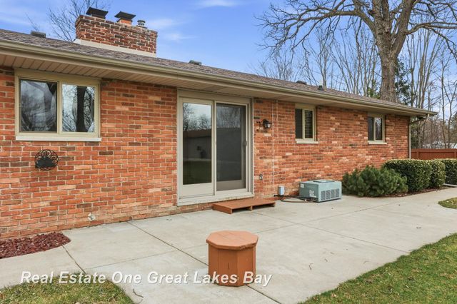 7205 Trinklein Road, Saginaw, MI 48609