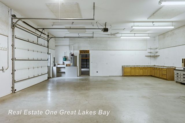 7205 Trinklein Road, Saginaw, MI 48609