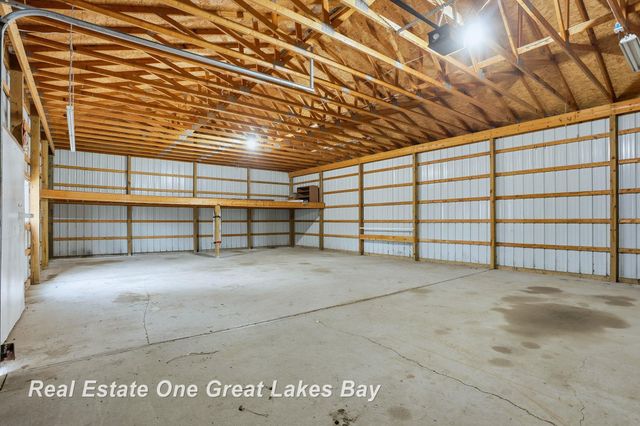 7205 Trinklein Road, Saginaw, MI 48609