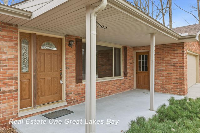 7205 Trinklein Road, Saginaw, MI 48609