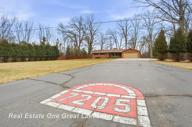 7205 Trinklein Road, Saginaw, MI 48609