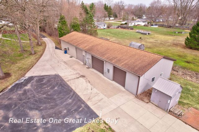 7205 Trinklein Road, Saginaw, MI 48609