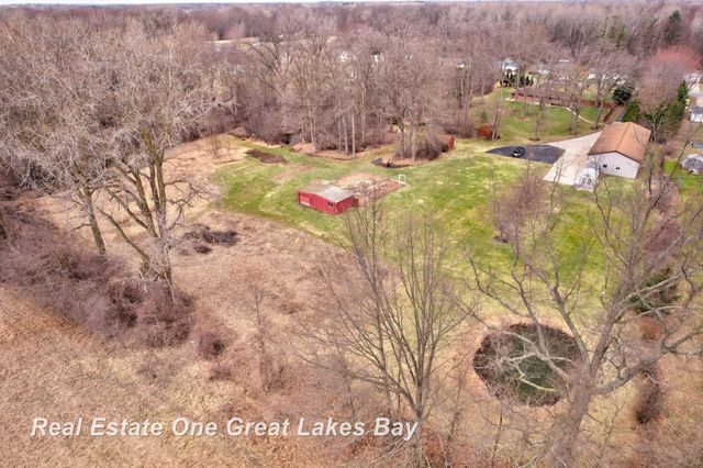 7205 Trinklein Road, Saginaw, MI 48609