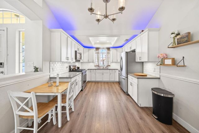 914 Garland Avenue, Clovis, CA 93612