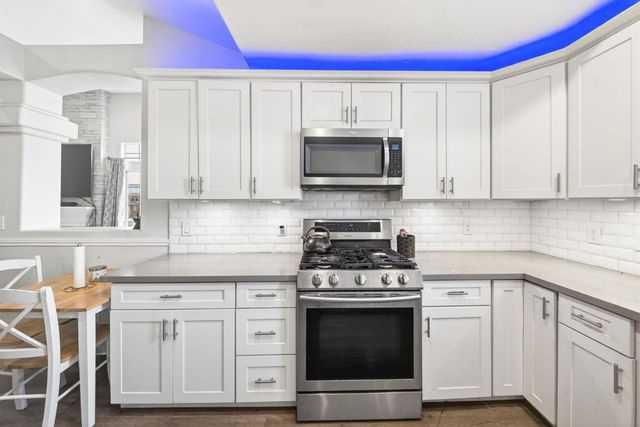 914 Garland Avenue, Clovis, CA 93612