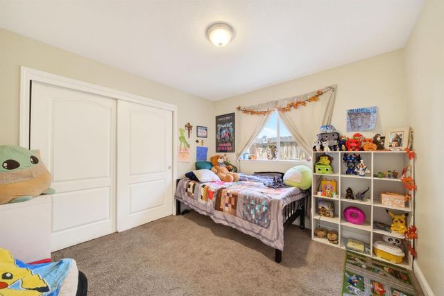 914 Garland Avenue, Clovis, CA 93612