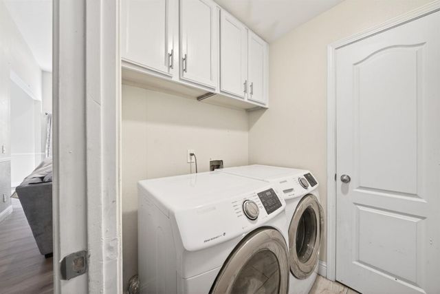 914 Garland Avenue, Clovis, CA 93612