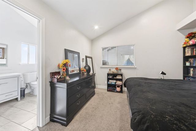 914 Garland Avenue, Clovis, CA 93612