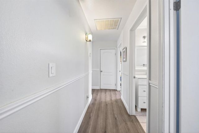 914 Garland Avenue, Clovis, CA 93612