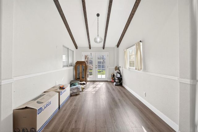 914 Garland Avenue, Clovis, CA 93612