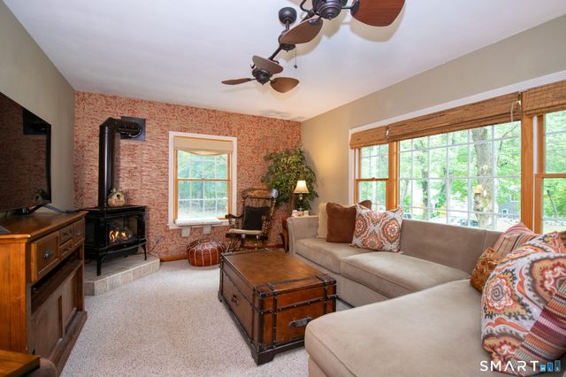 59 Case Street, Norwich, CT 06360