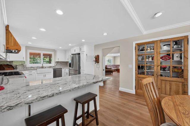 2402 Deer Valley Rd, Rescue, CA 95672