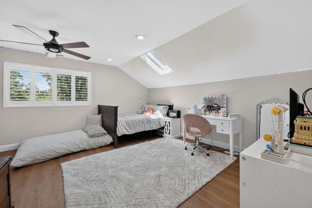 2402 Deer Valley Rd, Rescue, CA 95672