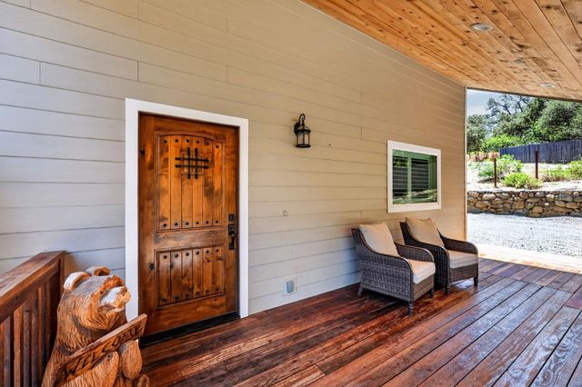 2402 Deer Valley Rd, Rescue, CA 95672